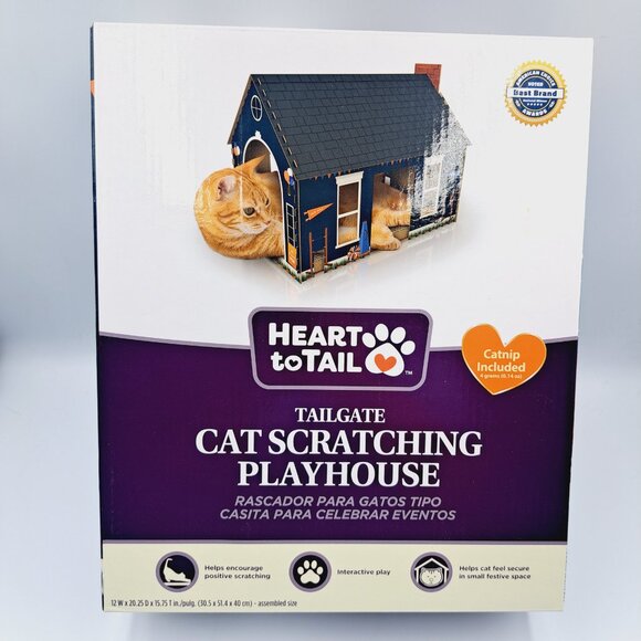 Tailgate Cat or Small Pet House with Cardboard Scratching Boards - Picture 2 of 6